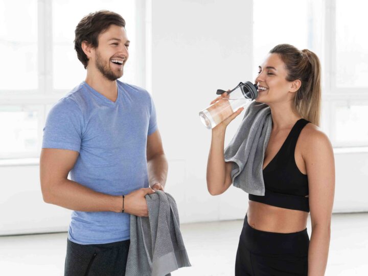 Creatina: Más allá del gimnasio, un aliado para el bienestar diario y el envejecimiento saludable