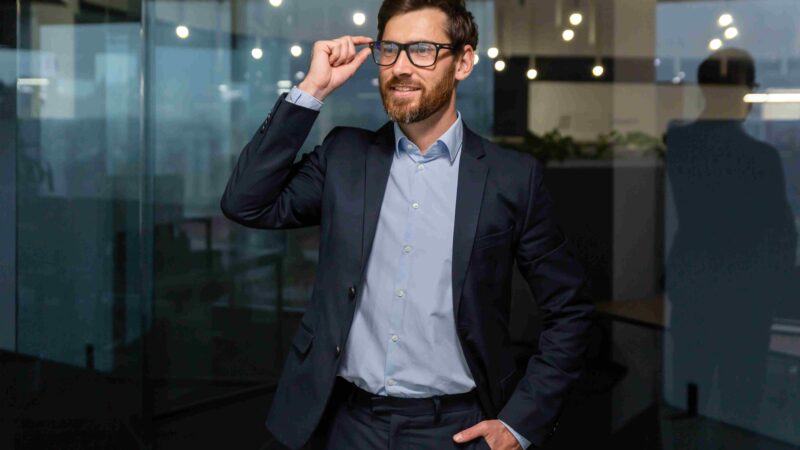 ¿Sabías que tus gafas ahora leen el mundo por ti? La disrupción de la IA visual ante la hegemonía del smartphone